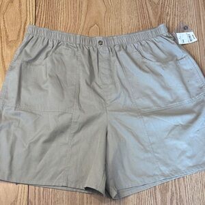 Cabin Creek Women's Tan Cargo Shorts